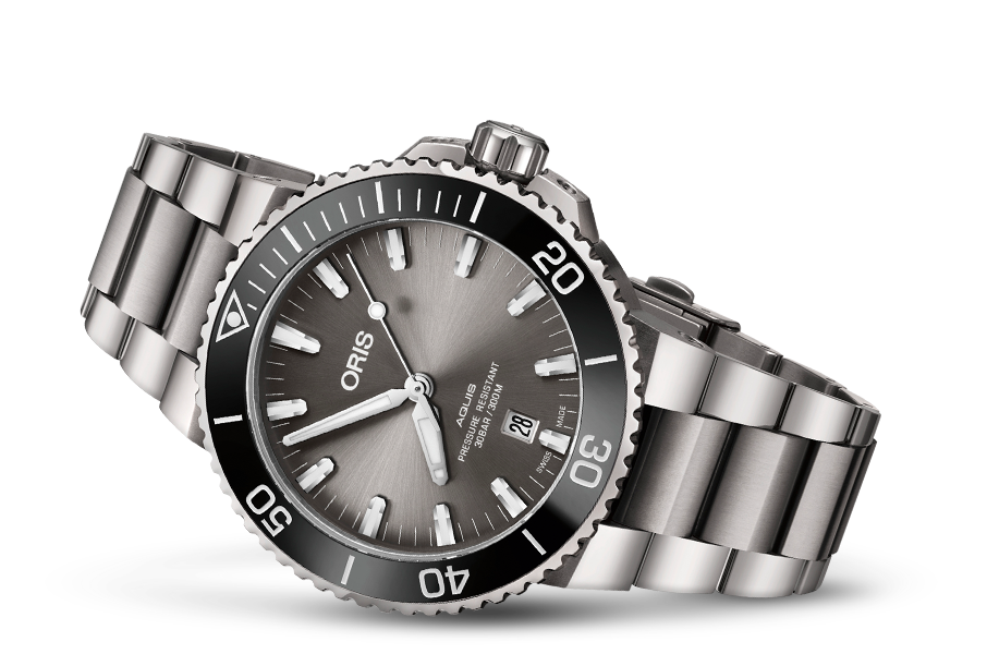 Oris Aquis Titanium Date Dive watch 43.5mm