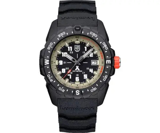 Luminox XB.3731 Bear Grylls Mountain Herenhorloge 43mm met zwarte rubberen band, kompasring en duurzame wijzerplaat, ideaal voor avonturiers.