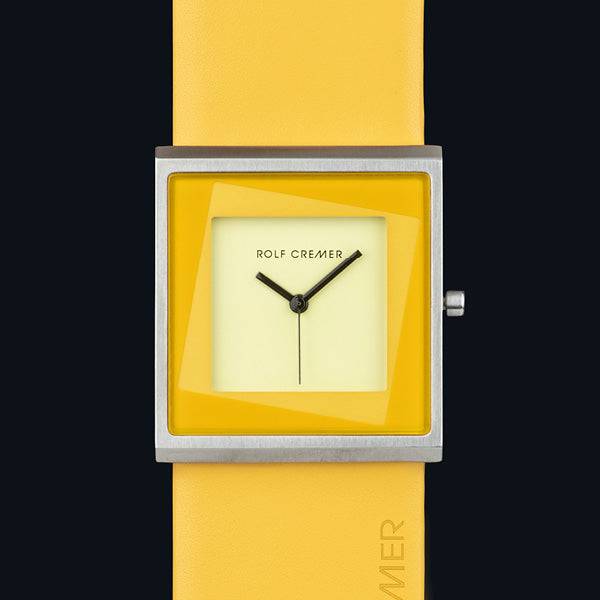 Rolf Cremer dameshorloge Yess 507205 34mm met vierkante gele wijzerplaat en gele leren band. Elegante stijl voor moderne vrouwen.