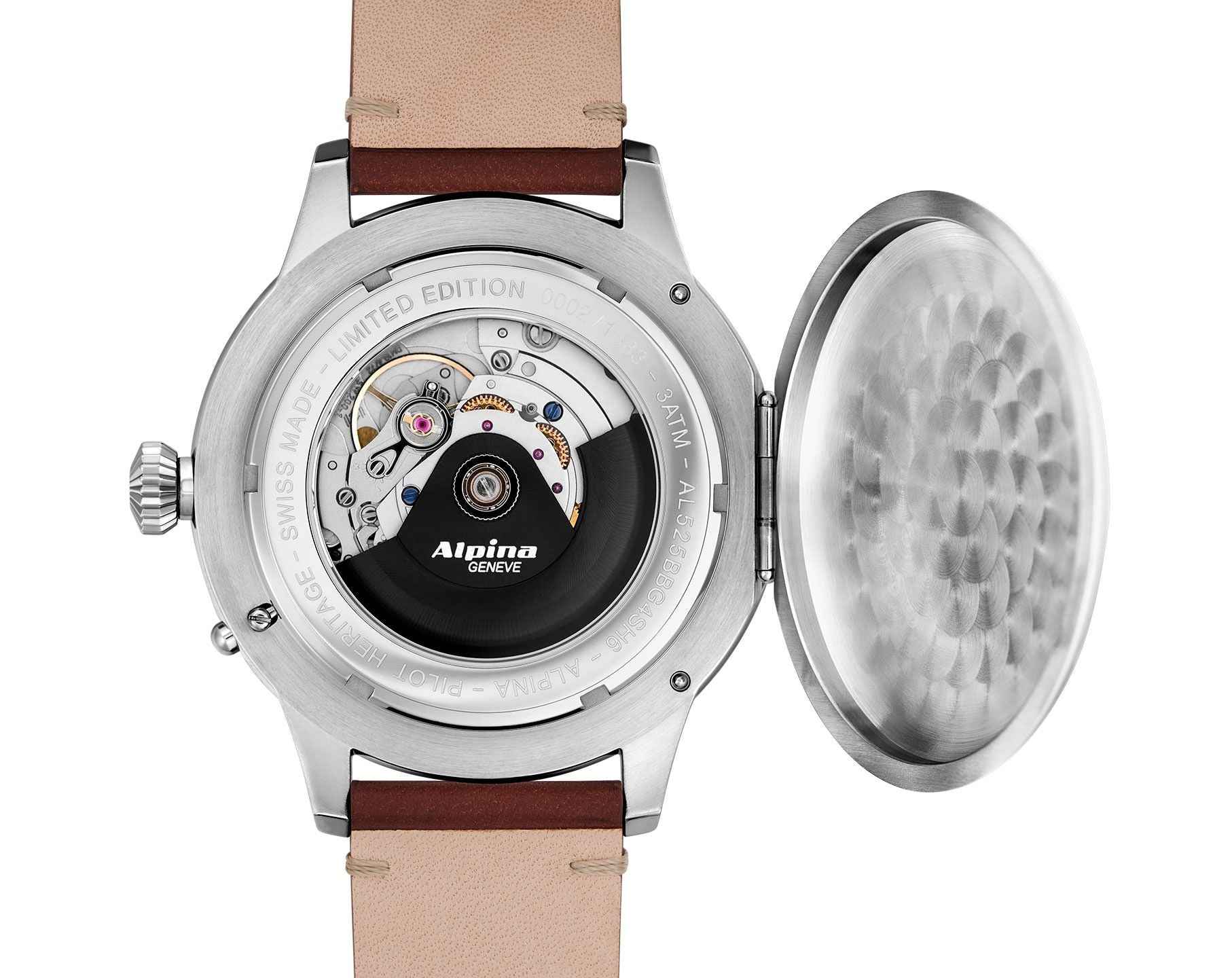 Achterzijde van de Alpina Startimer Herenhorloge 44mm Limited Edition met zichtbare Swiss Made automatische uurwerk en gravure.