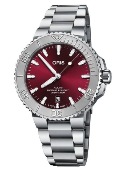 Oris Aquis Date Relief Red Dial 41.5mm