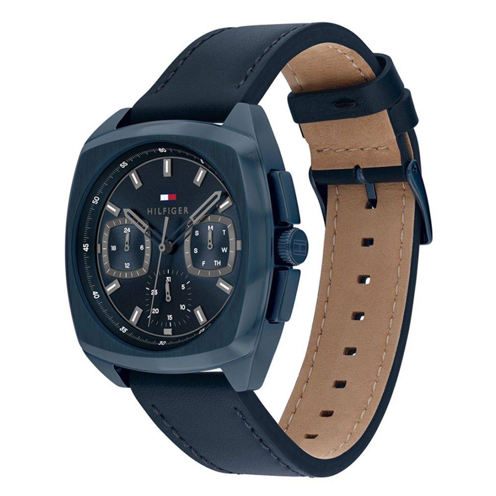 Tommy Hilfiger TH1710558 APOLLO Herenhorloge 41mm met zwarte leren band en multifunctionele wijzerplaat. Stijlvol horloge voor herenmode.